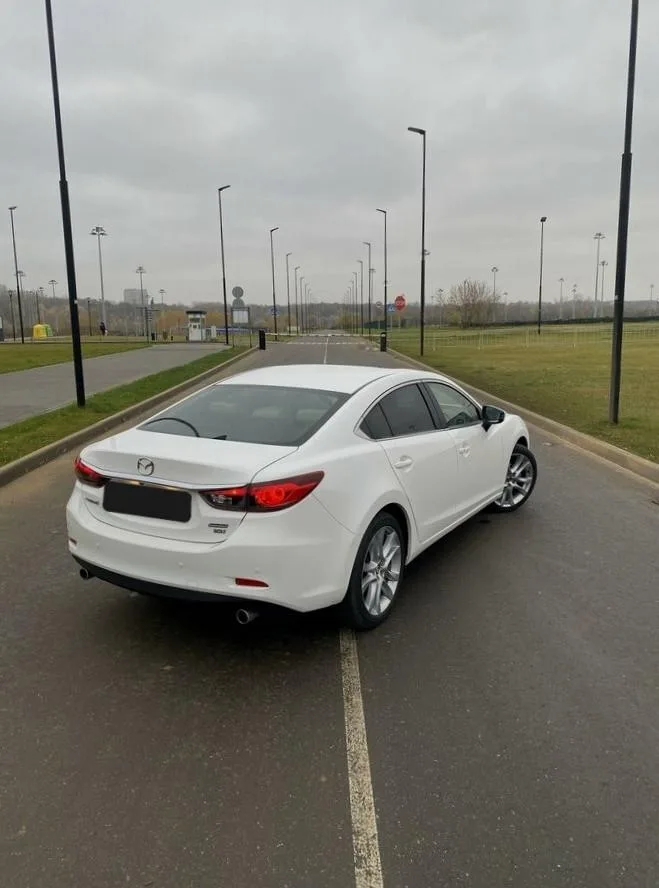 Mazda 6