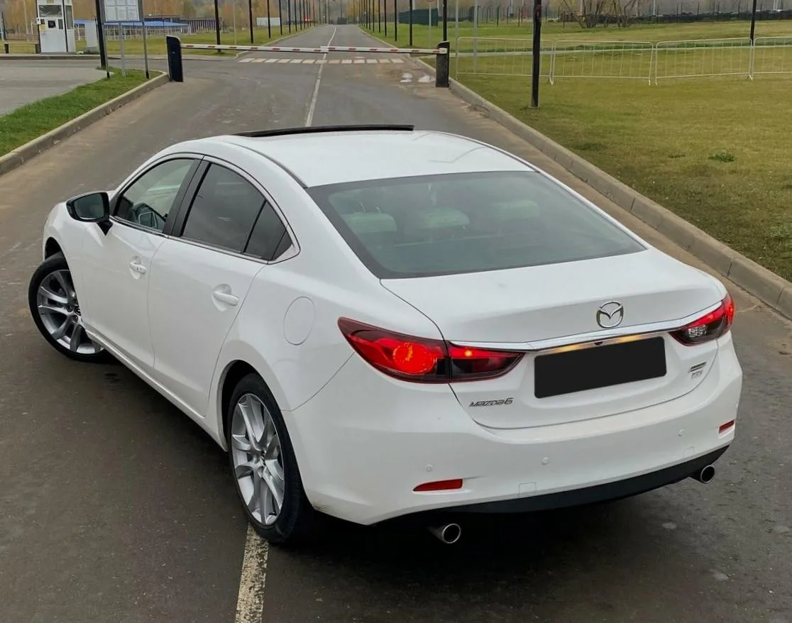 Mazda 6