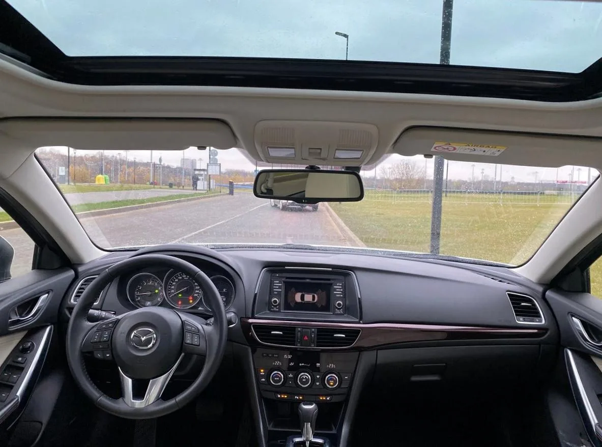 Mazda 6