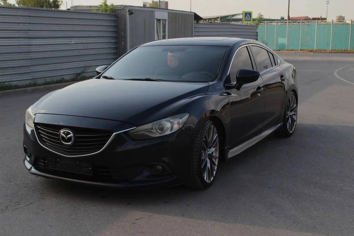 Mazda 6