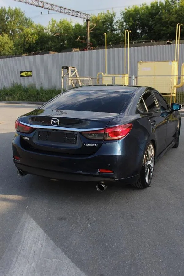 Mazda 6