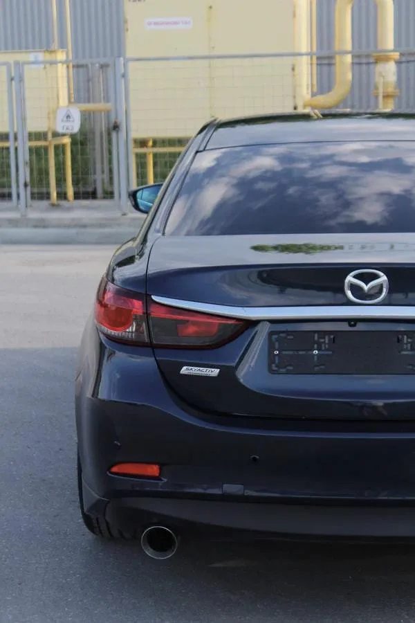 Mazda 6