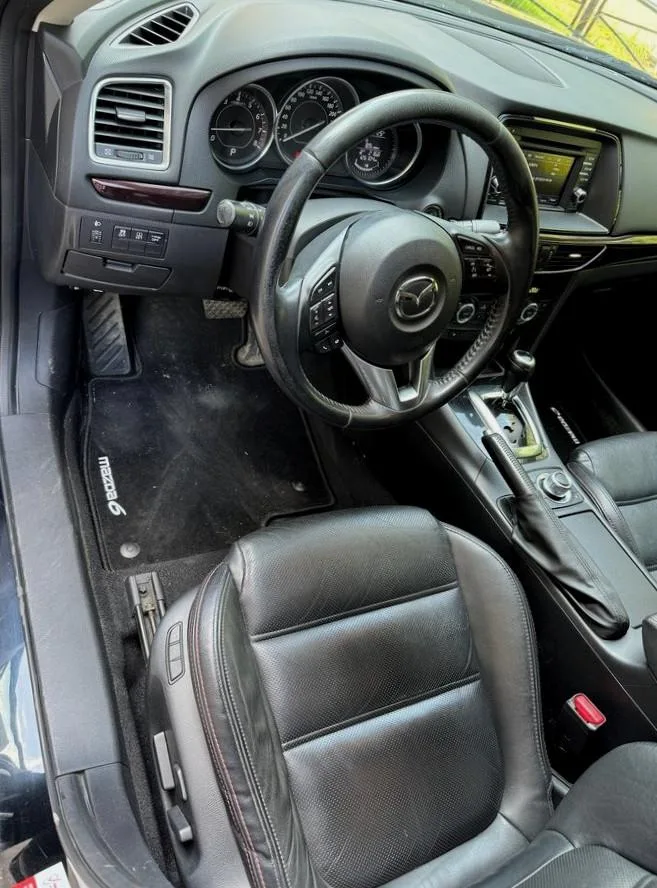 Mazda 6