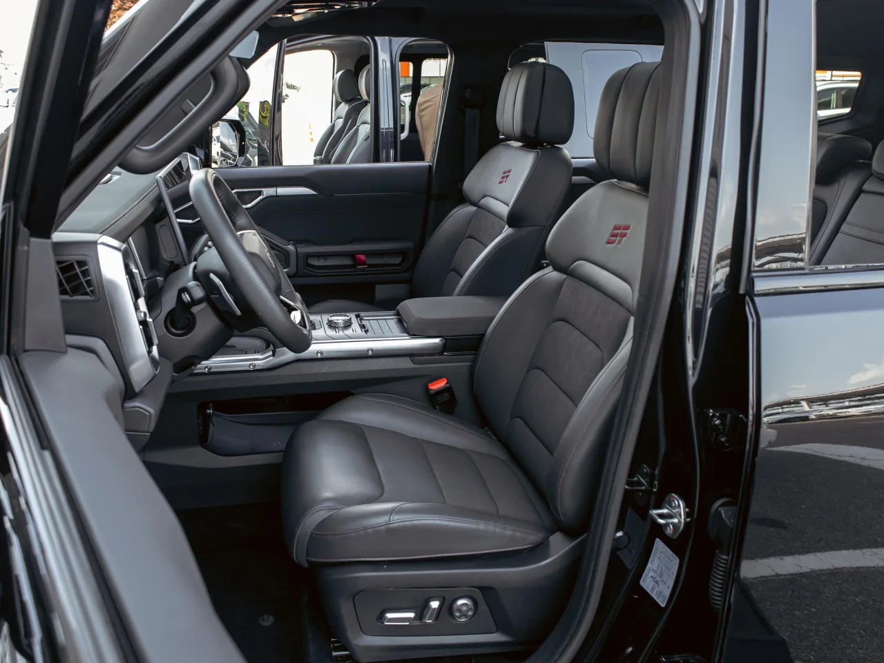 Jetour T2