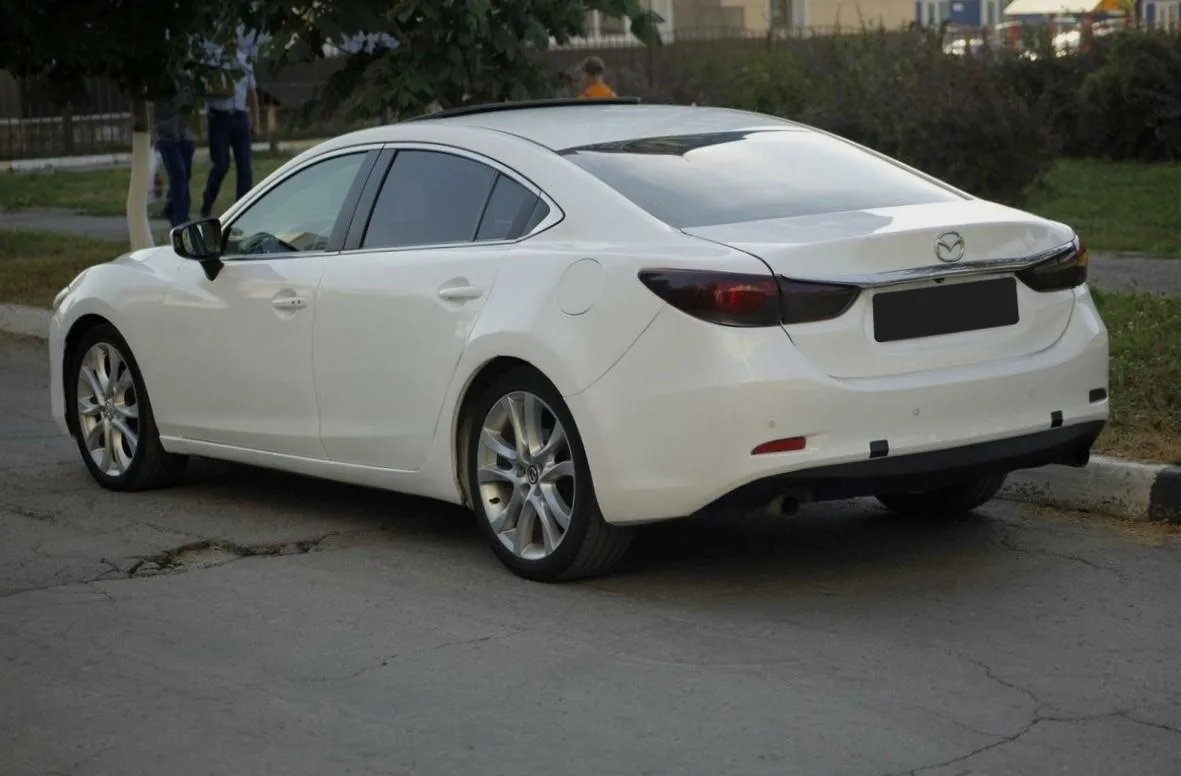Mazda 6