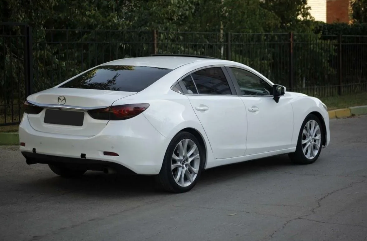Mazda 6