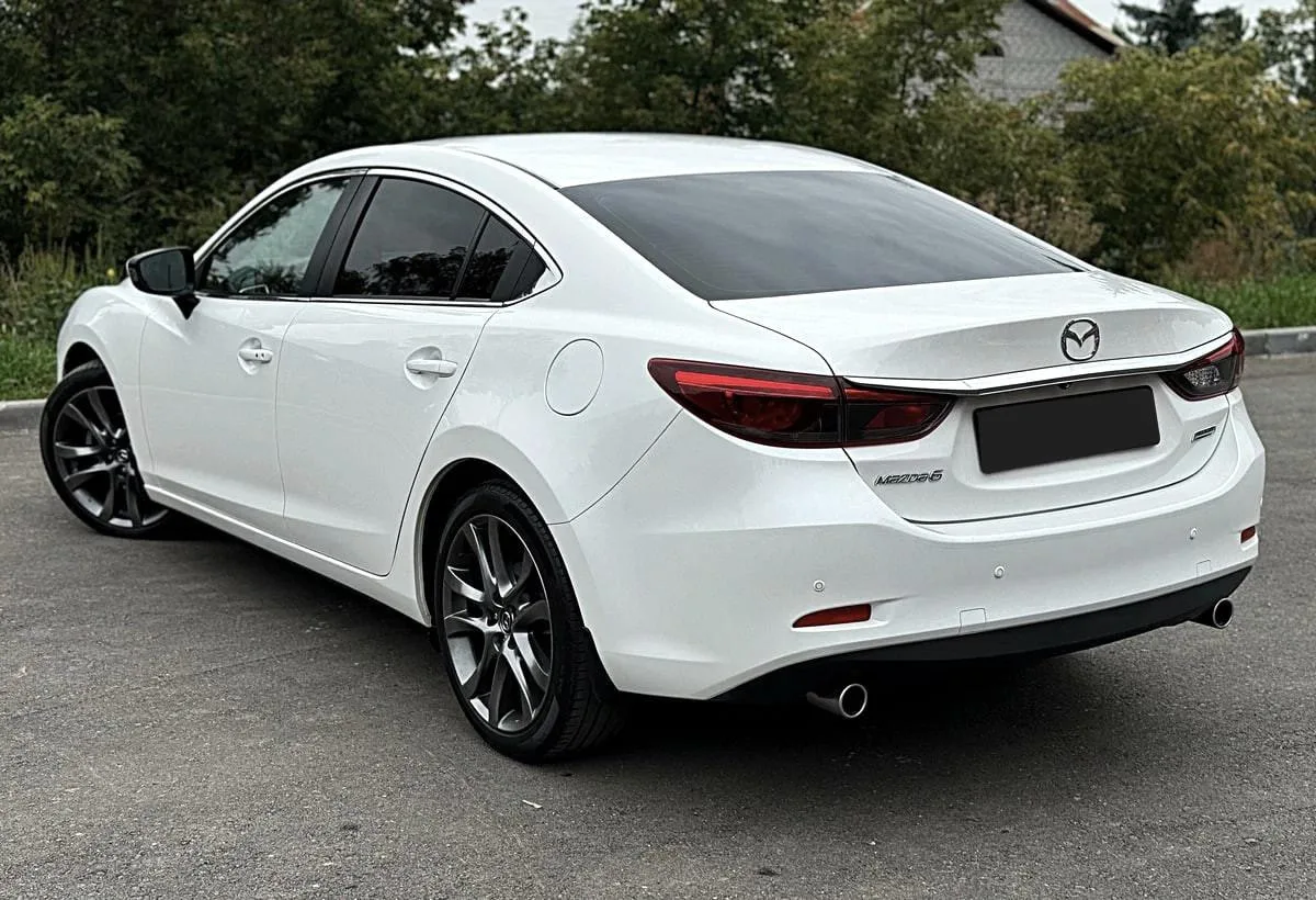 Mazda 6