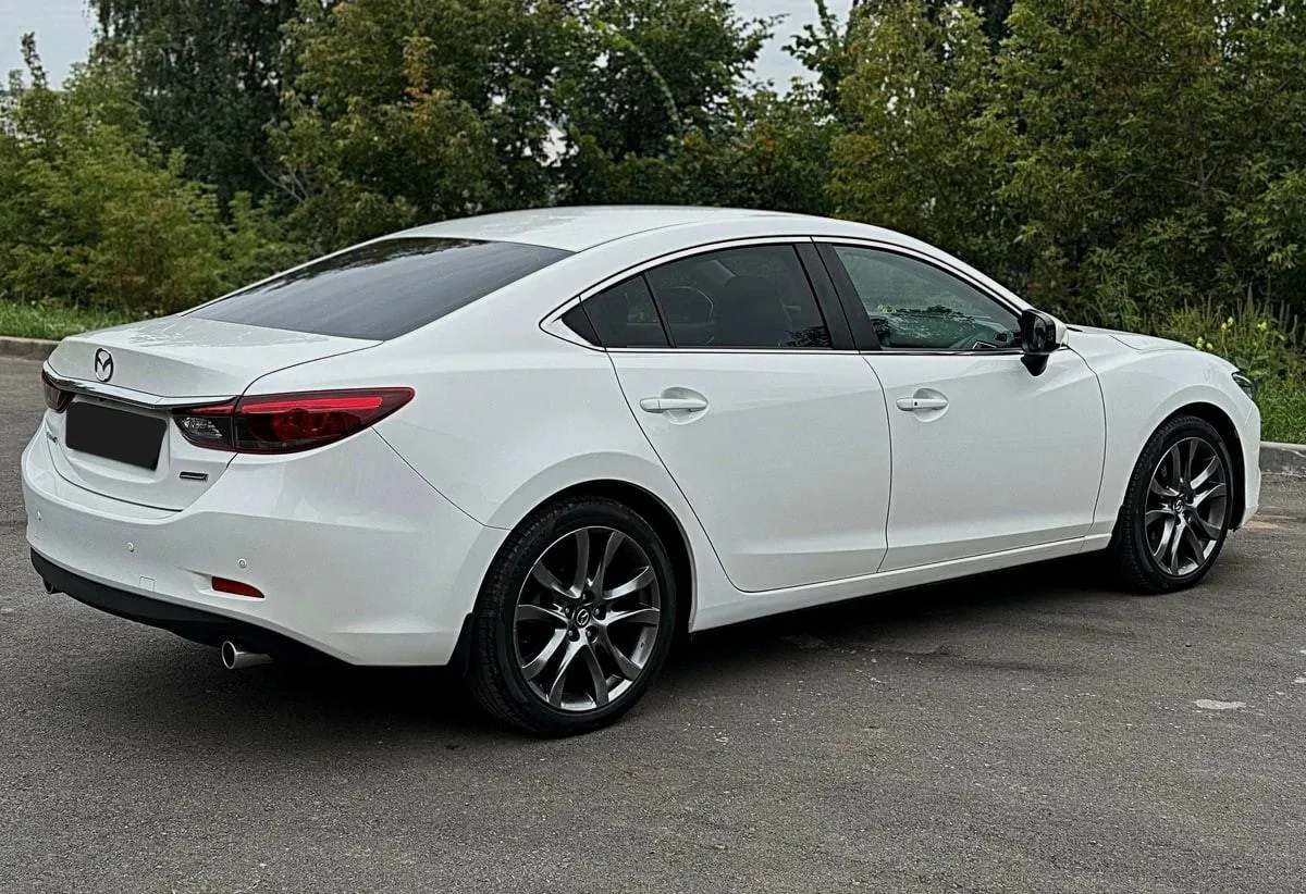 Mazda 6