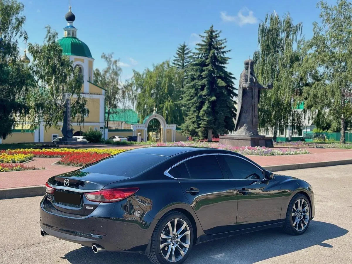 Mazda 6