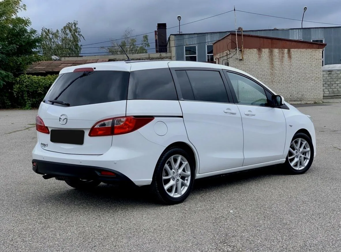 Mazda 5