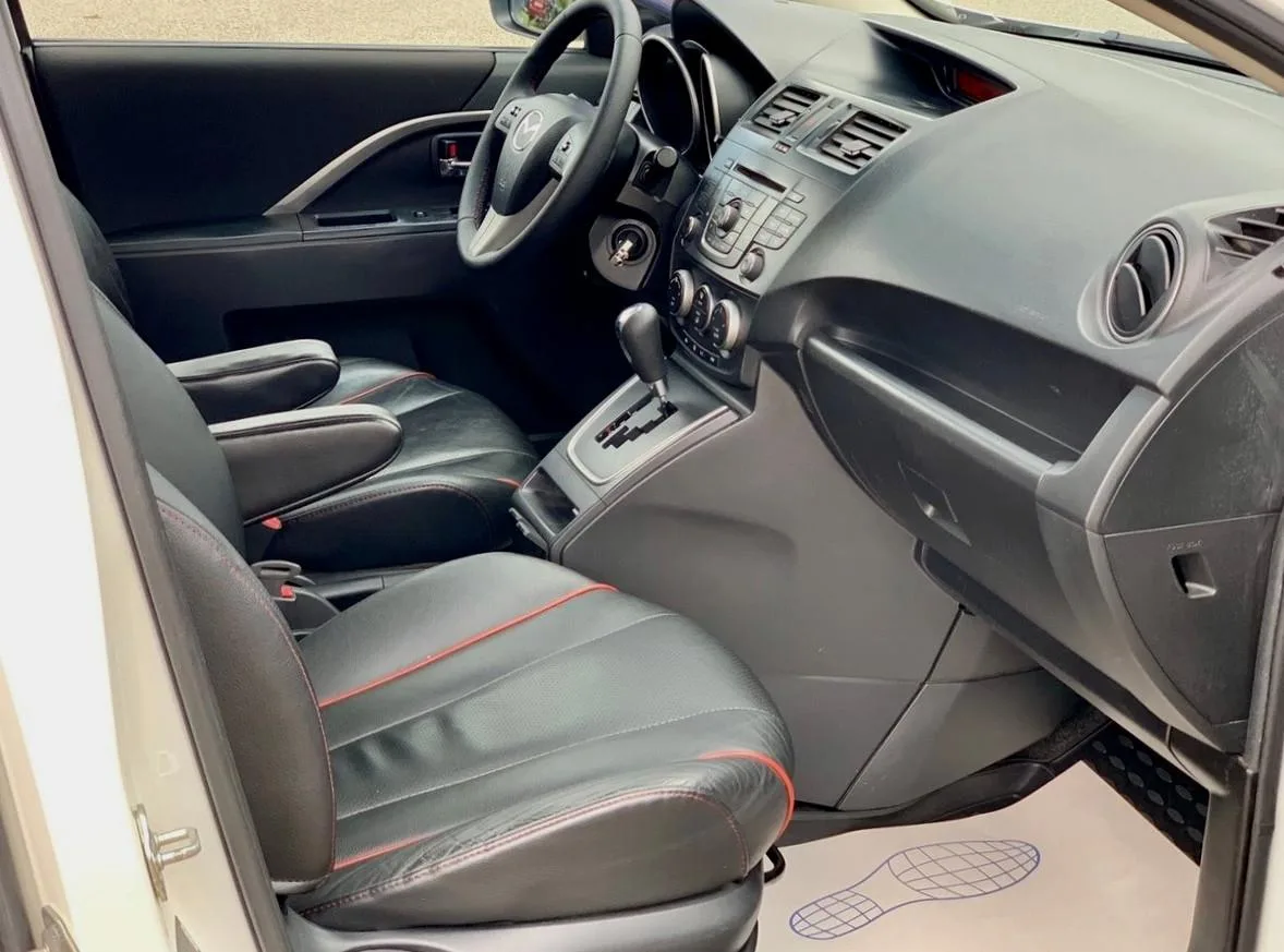 Mazda 5