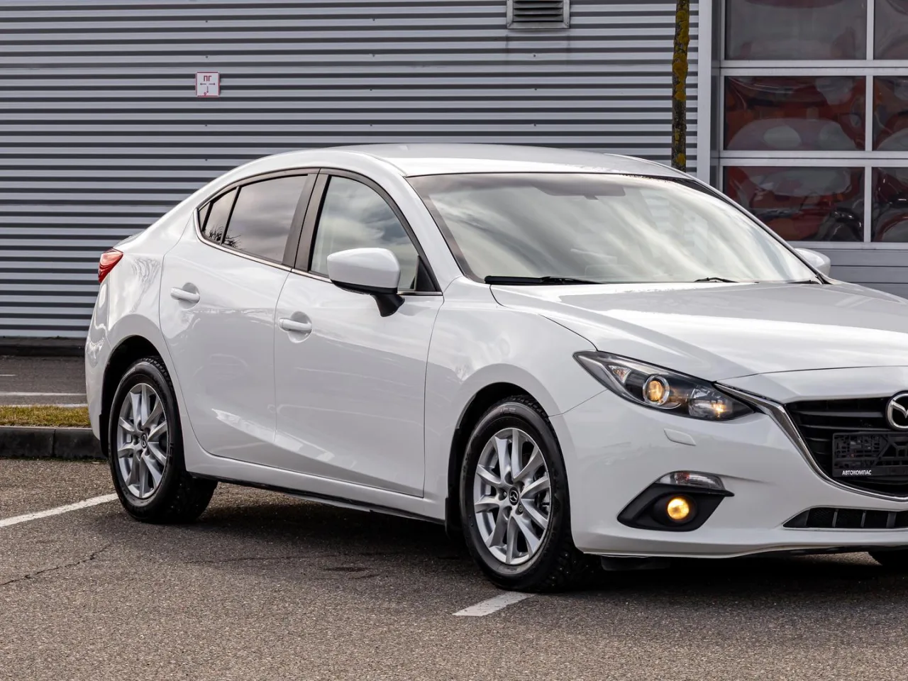 Mazda 3