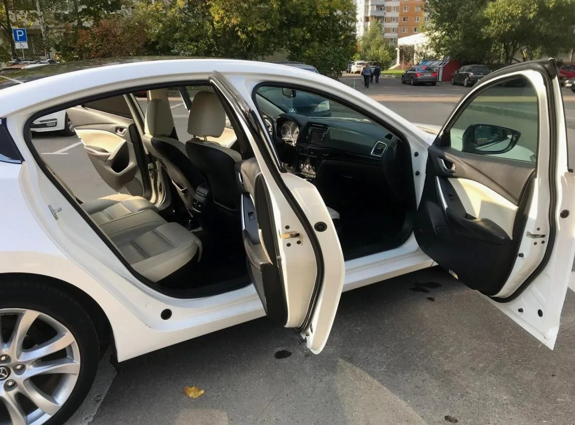 Mazda 6