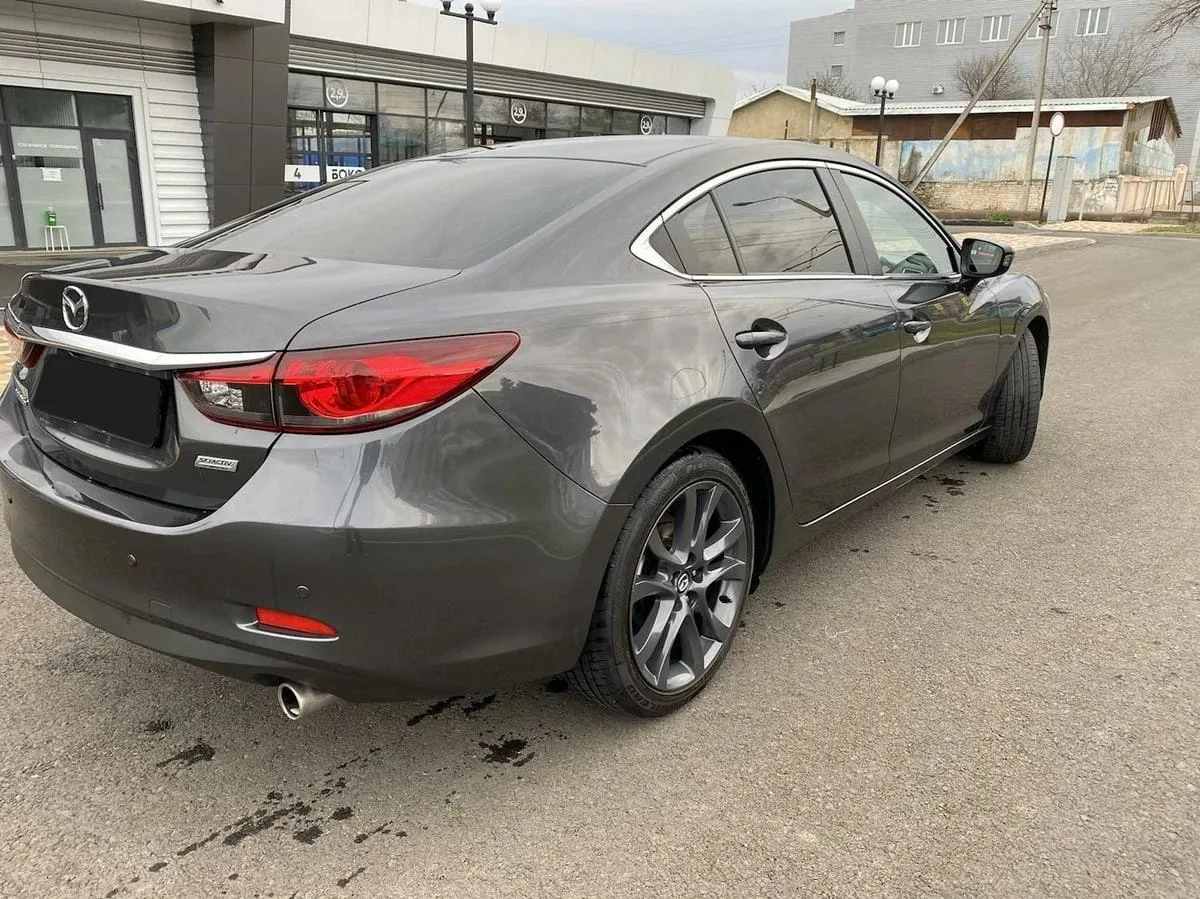 Mazda 6