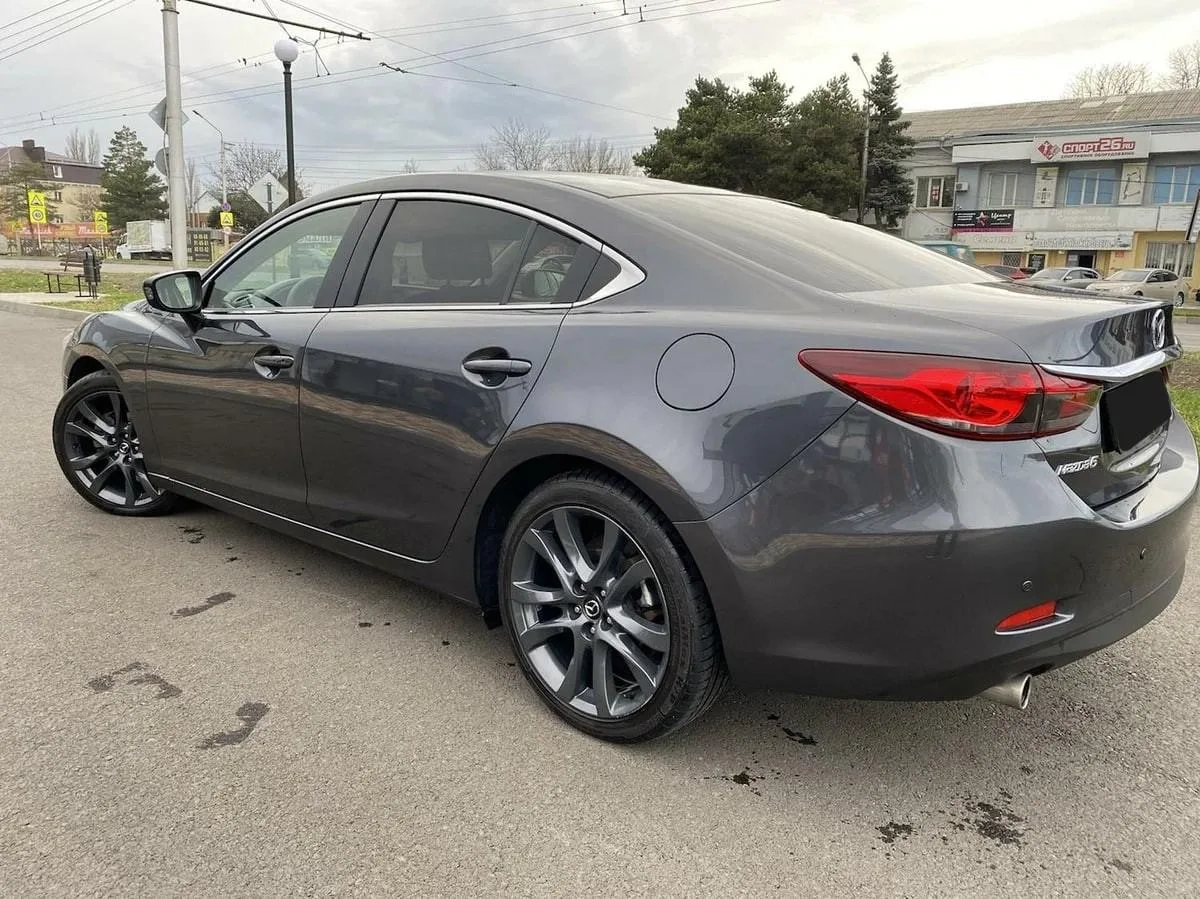 Mazda 6