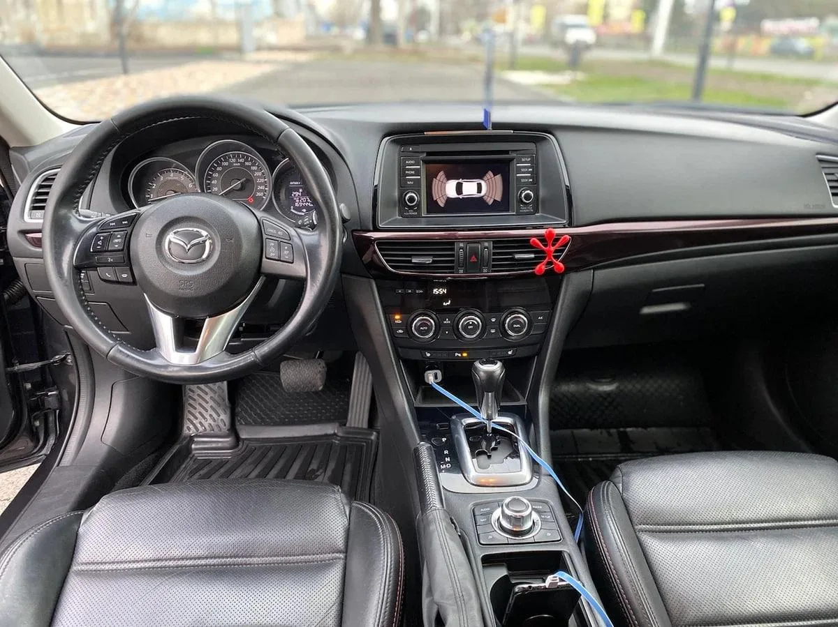 Mazda 6