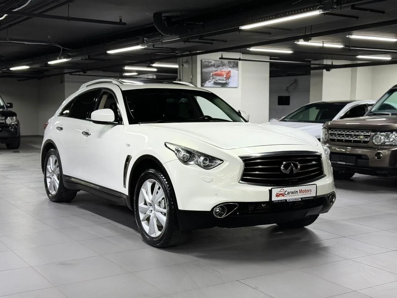 Infiniti QX70