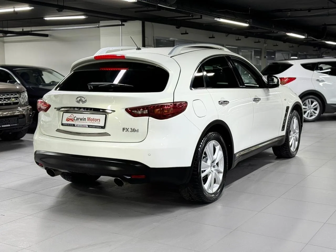 Infiniti QX70