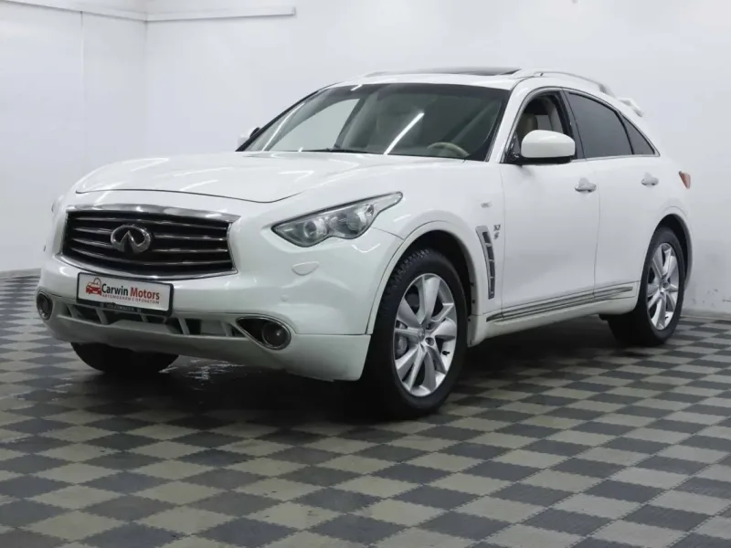 Infiniti QX70 2013