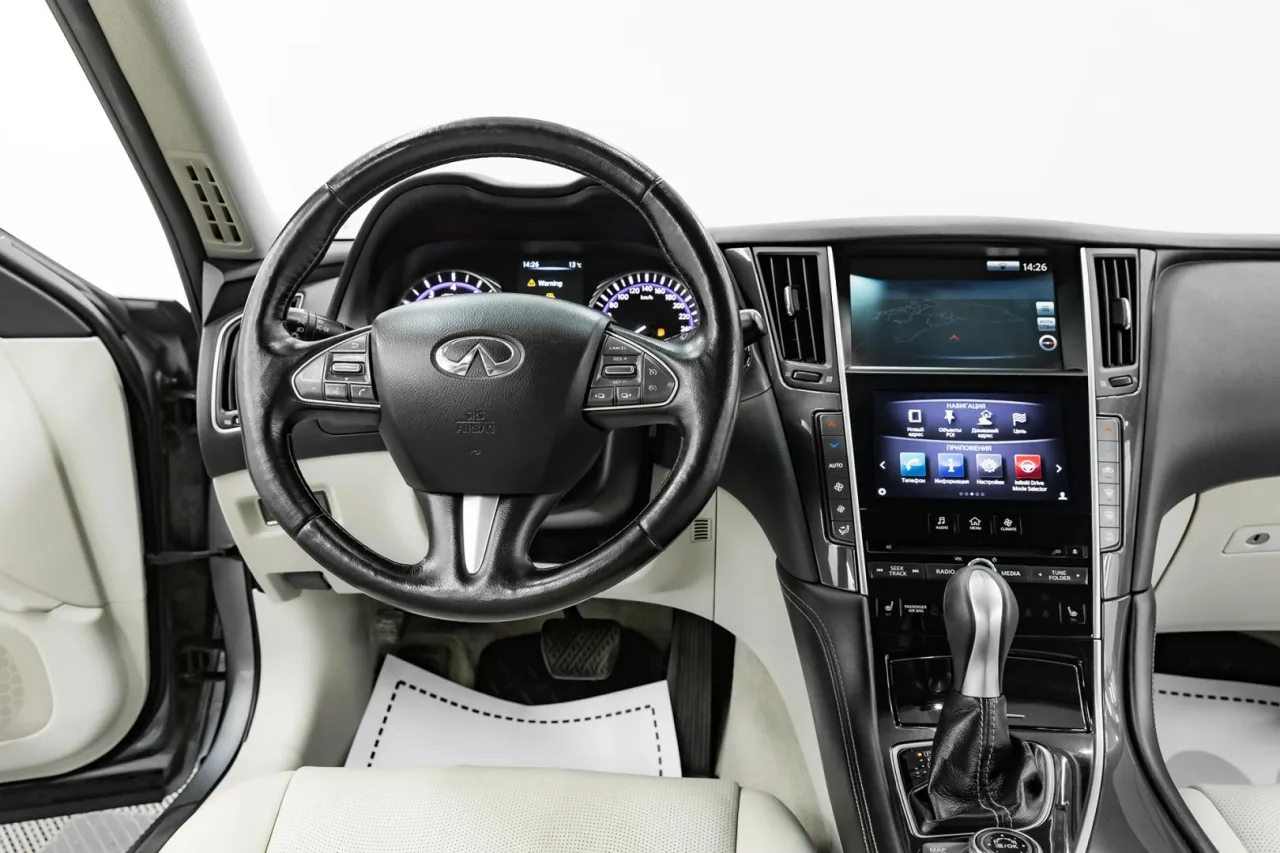 Infiniti Q50