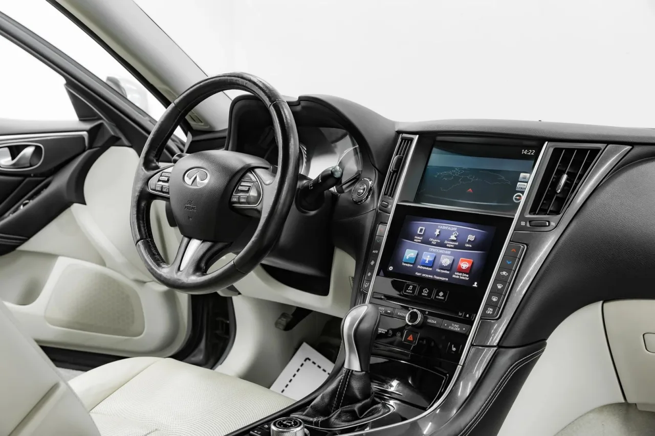 Infiniti Q50