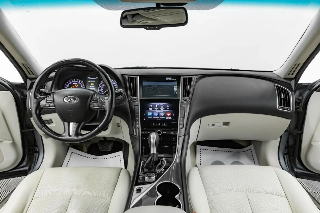 Infiniti Q50
