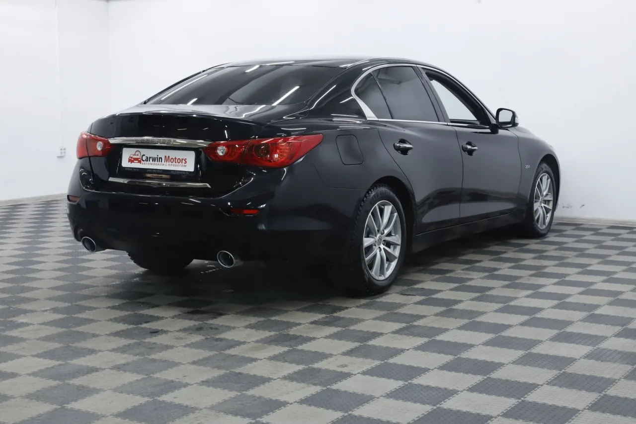 Infiniti Q50
