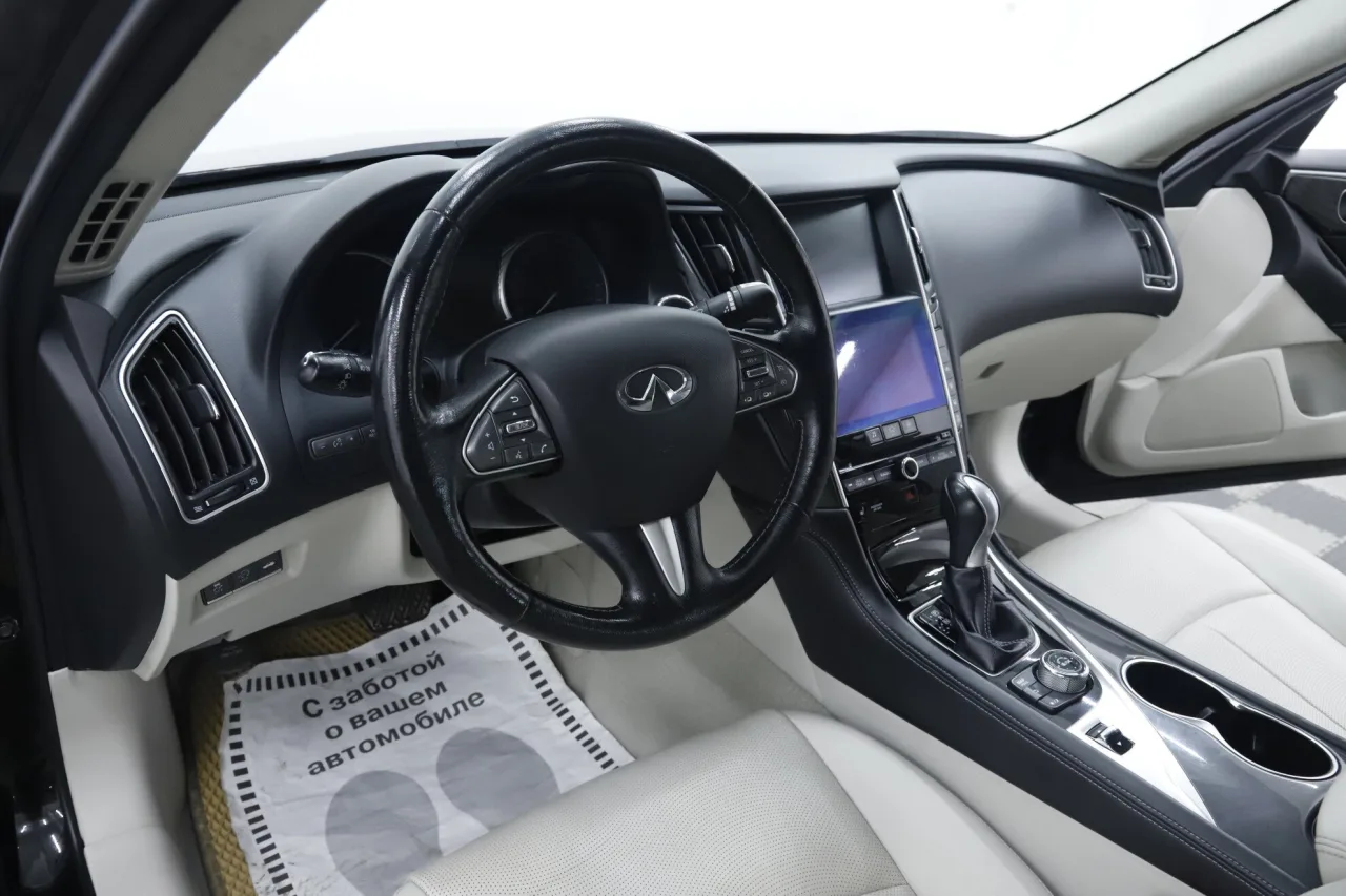 Infiniti Q50