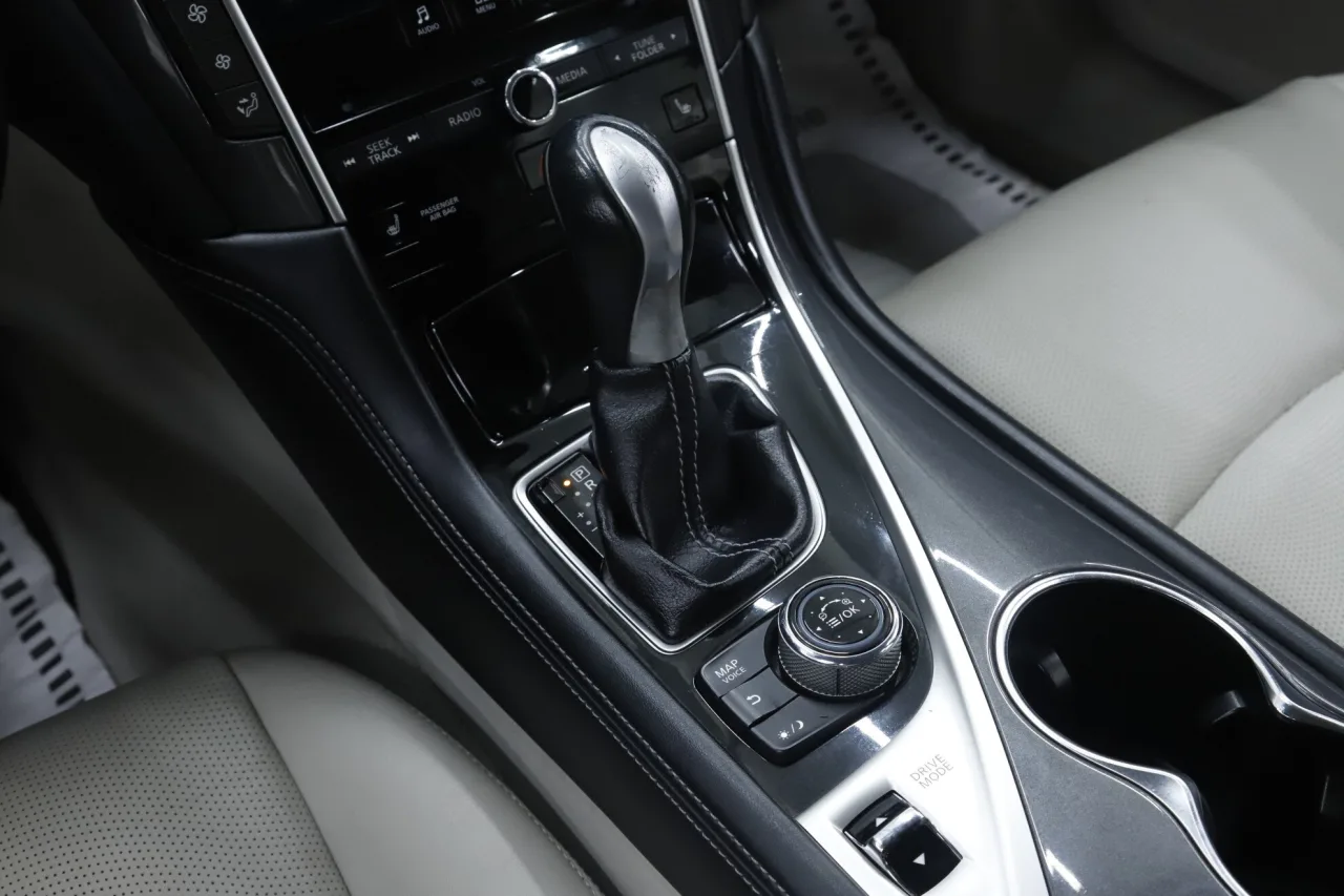 Infiniti Q50