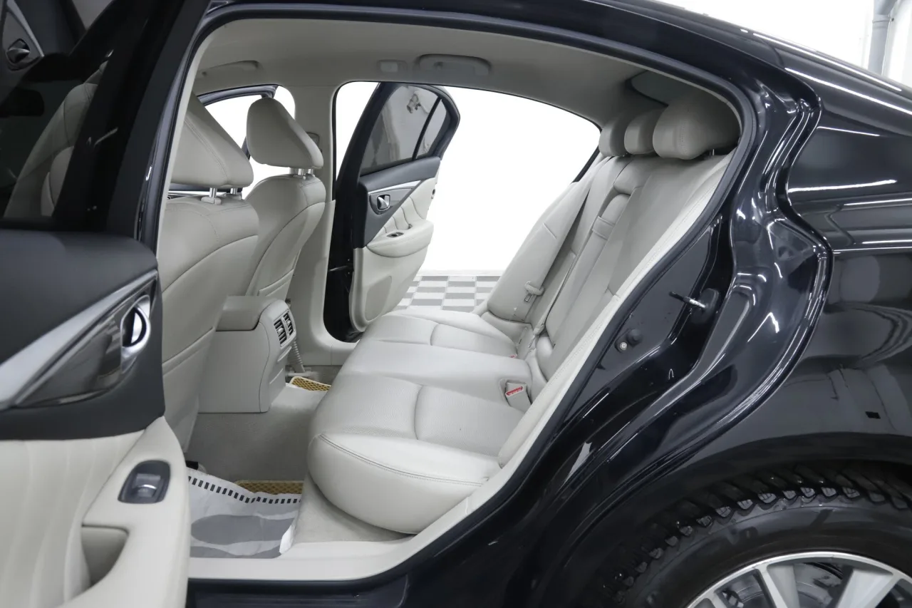 Infiniti Q50