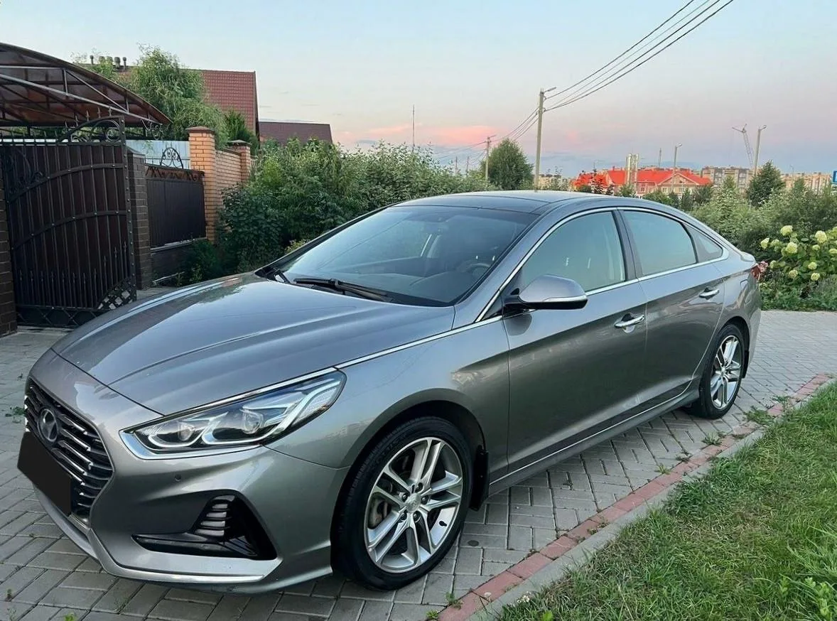 Hyundai Sonata