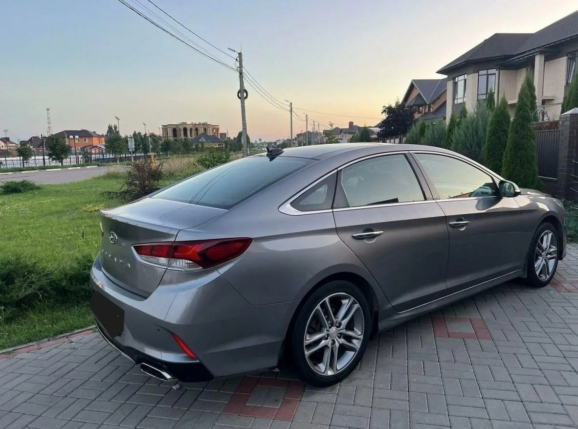 Hyundai Sonata