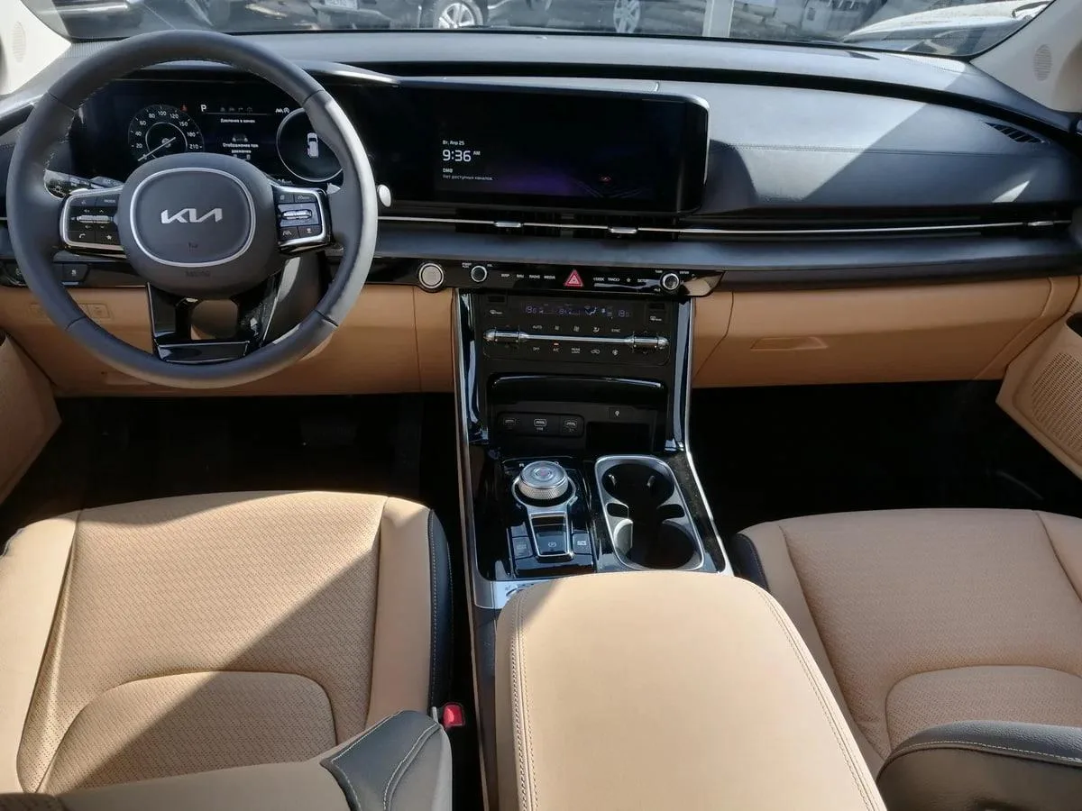 Kia Carnival