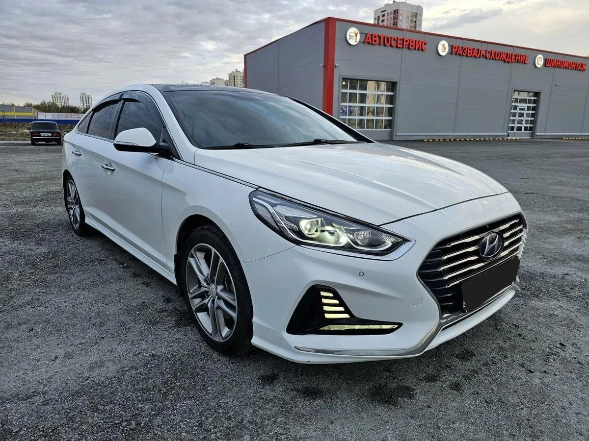 Hyundai Sonata