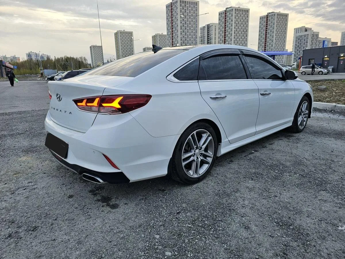 Hyundai Sonata