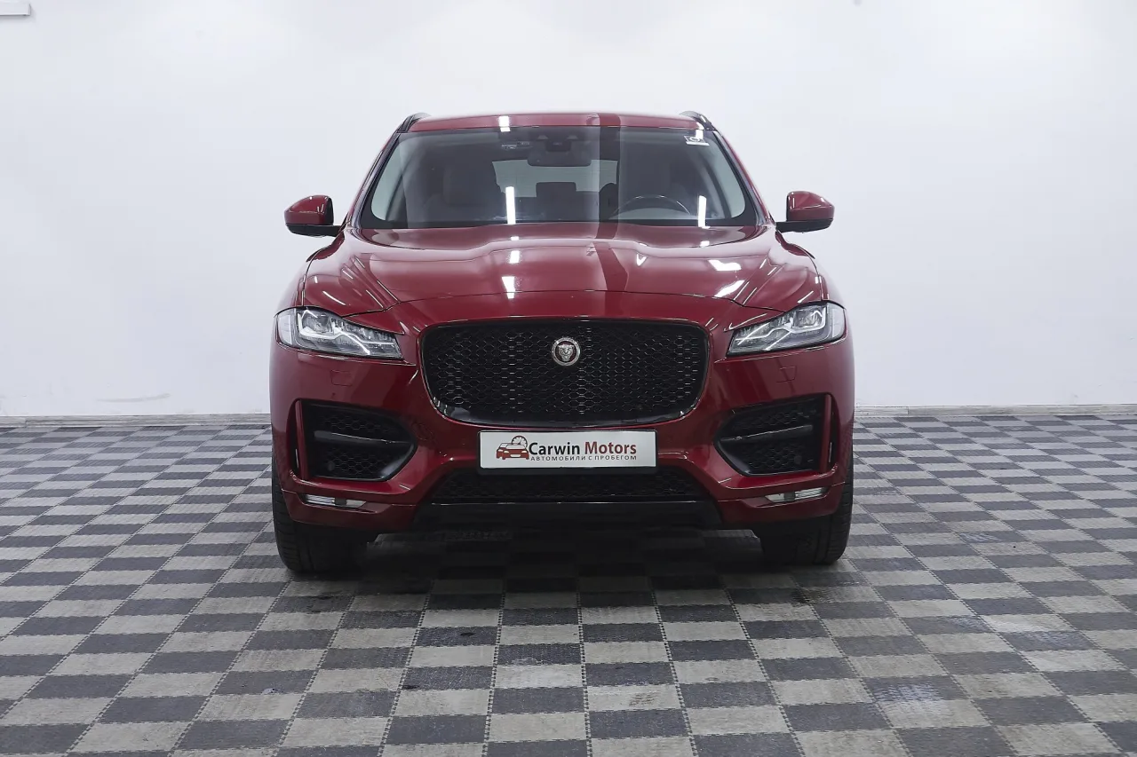 Jaguar F-Pace