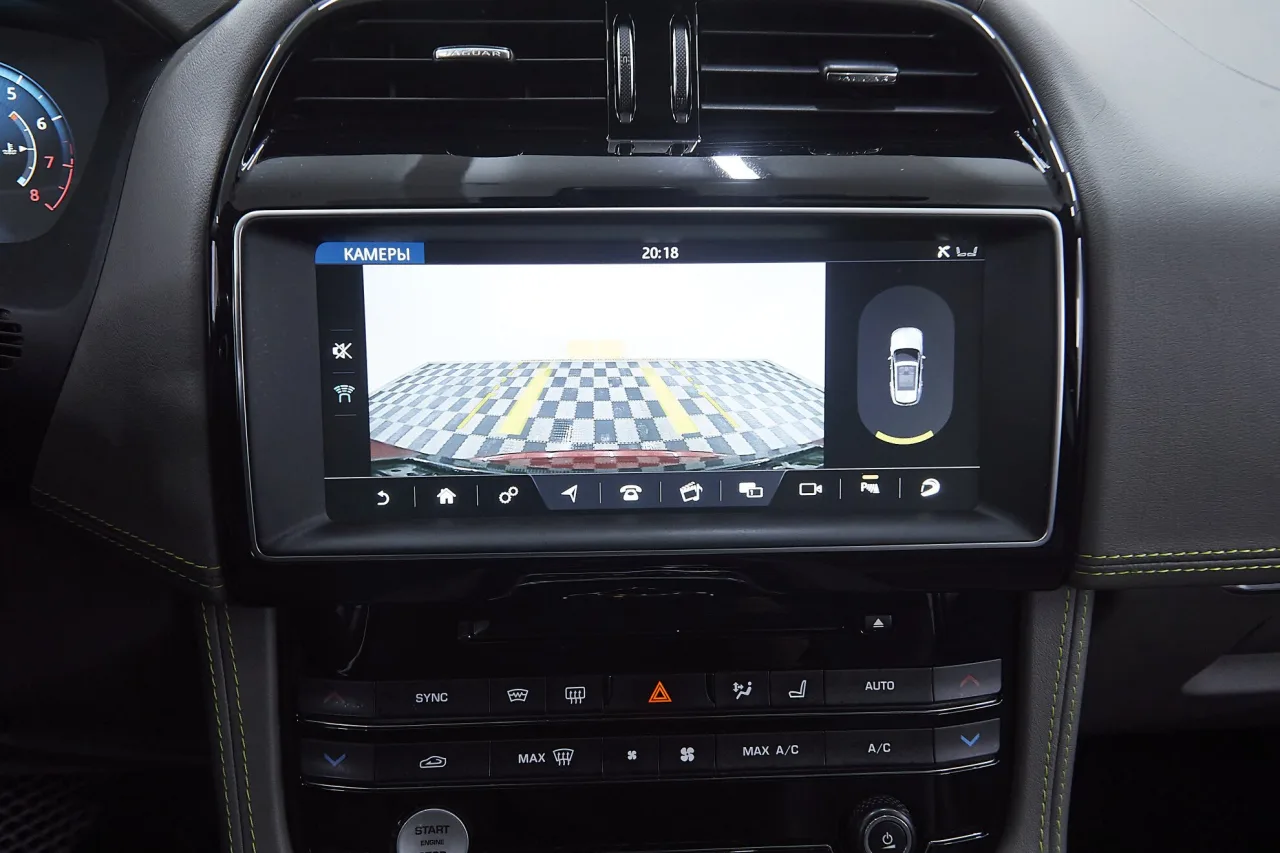 Jaguar F-Pace