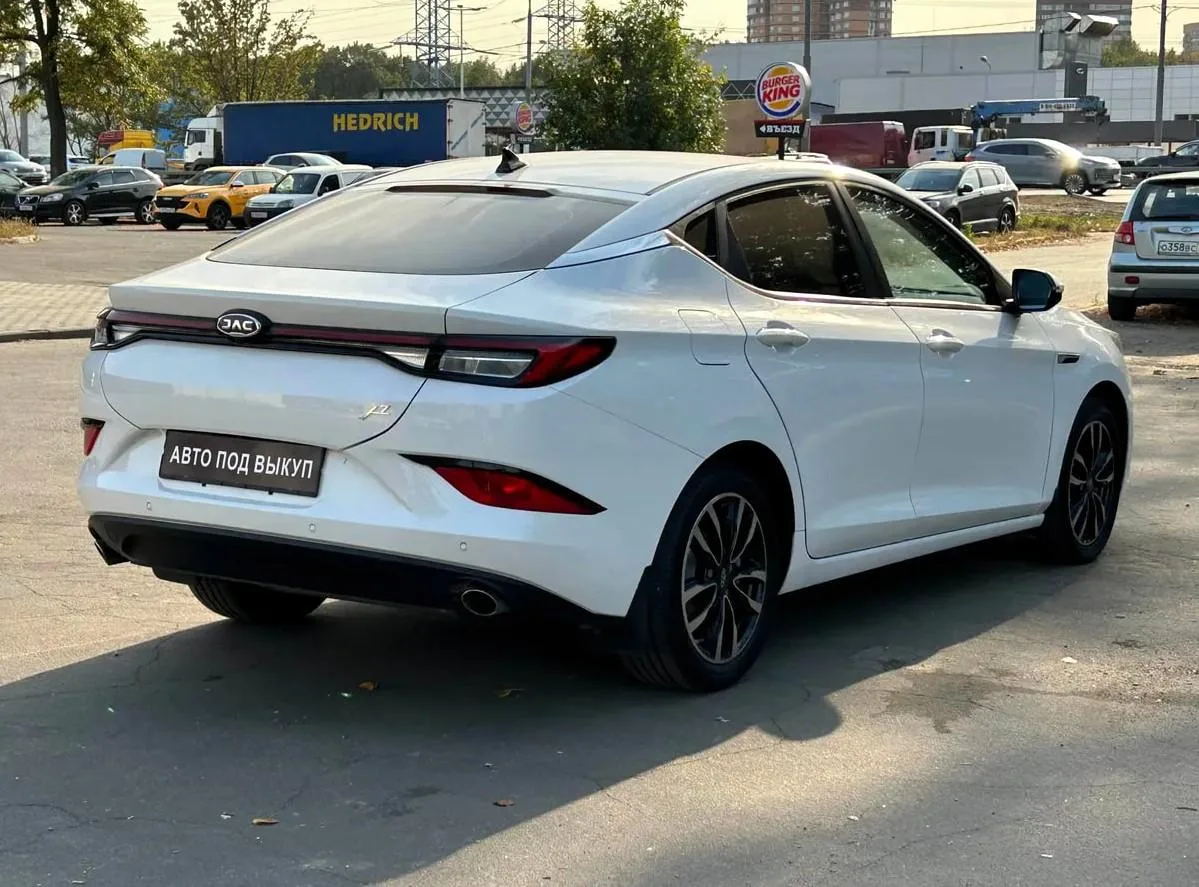 JAC J7