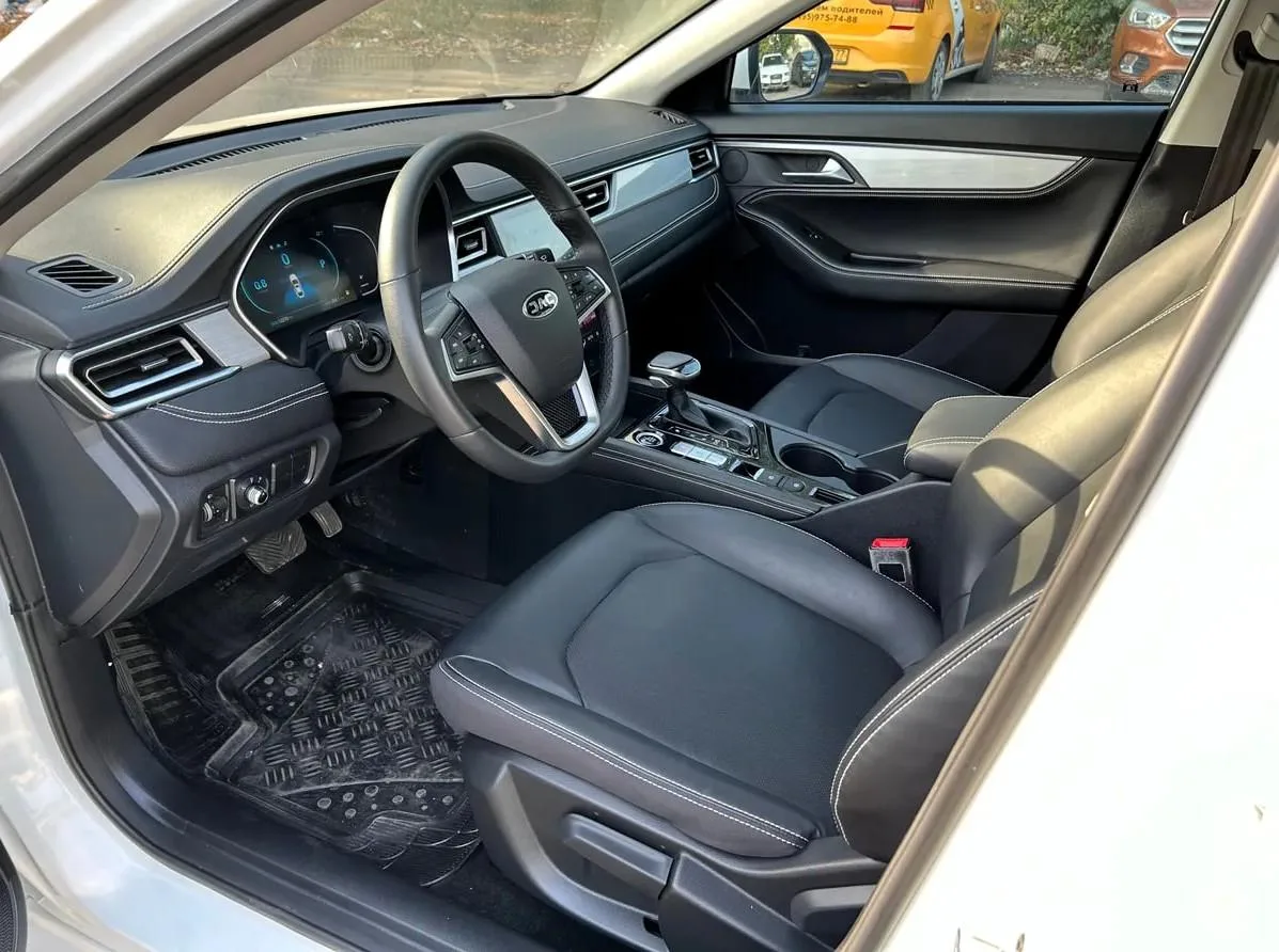 JAC J7