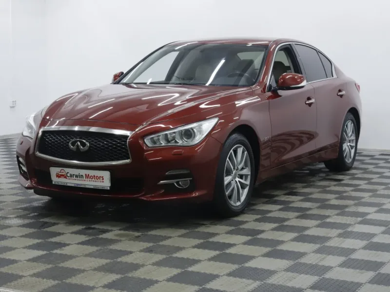 Infiniti Q50 2015