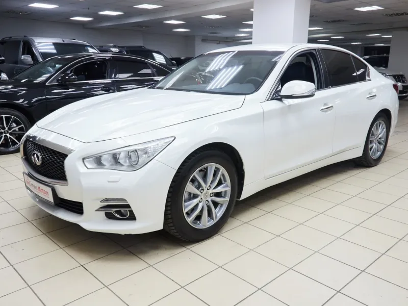 Infiniti Q50 2014