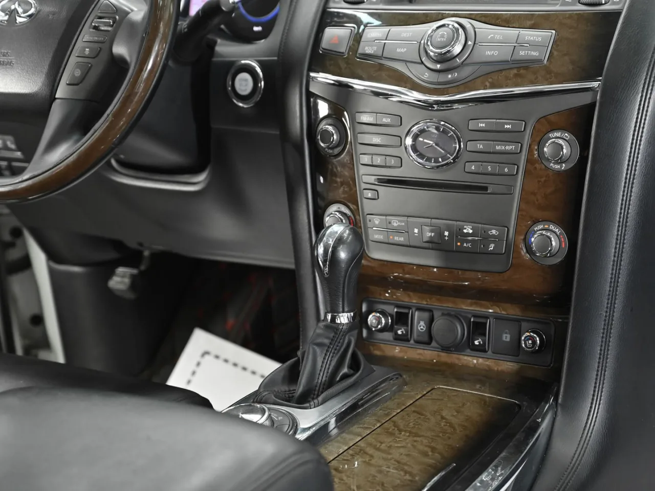 Infiniti QX80