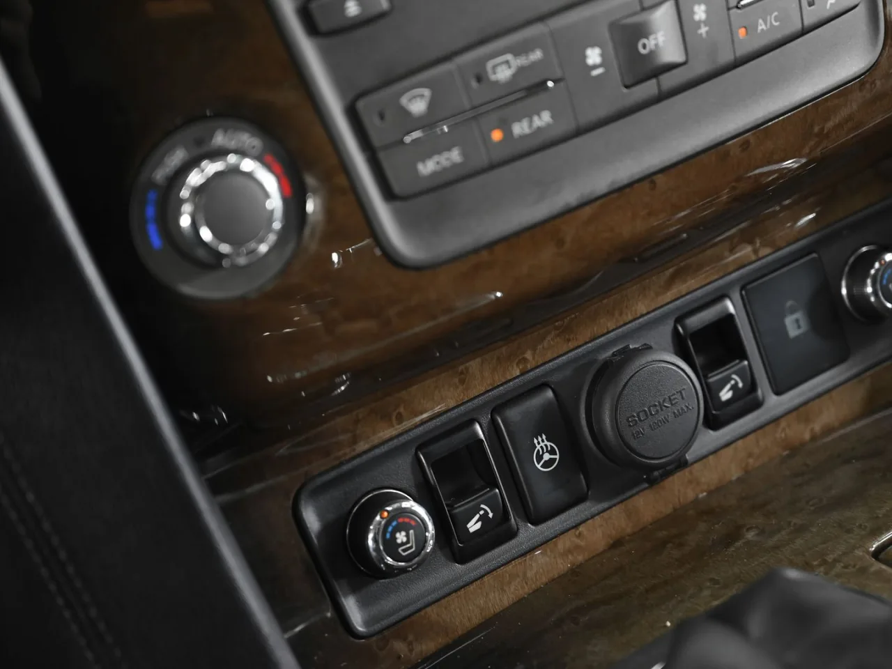 Infiniti QX80