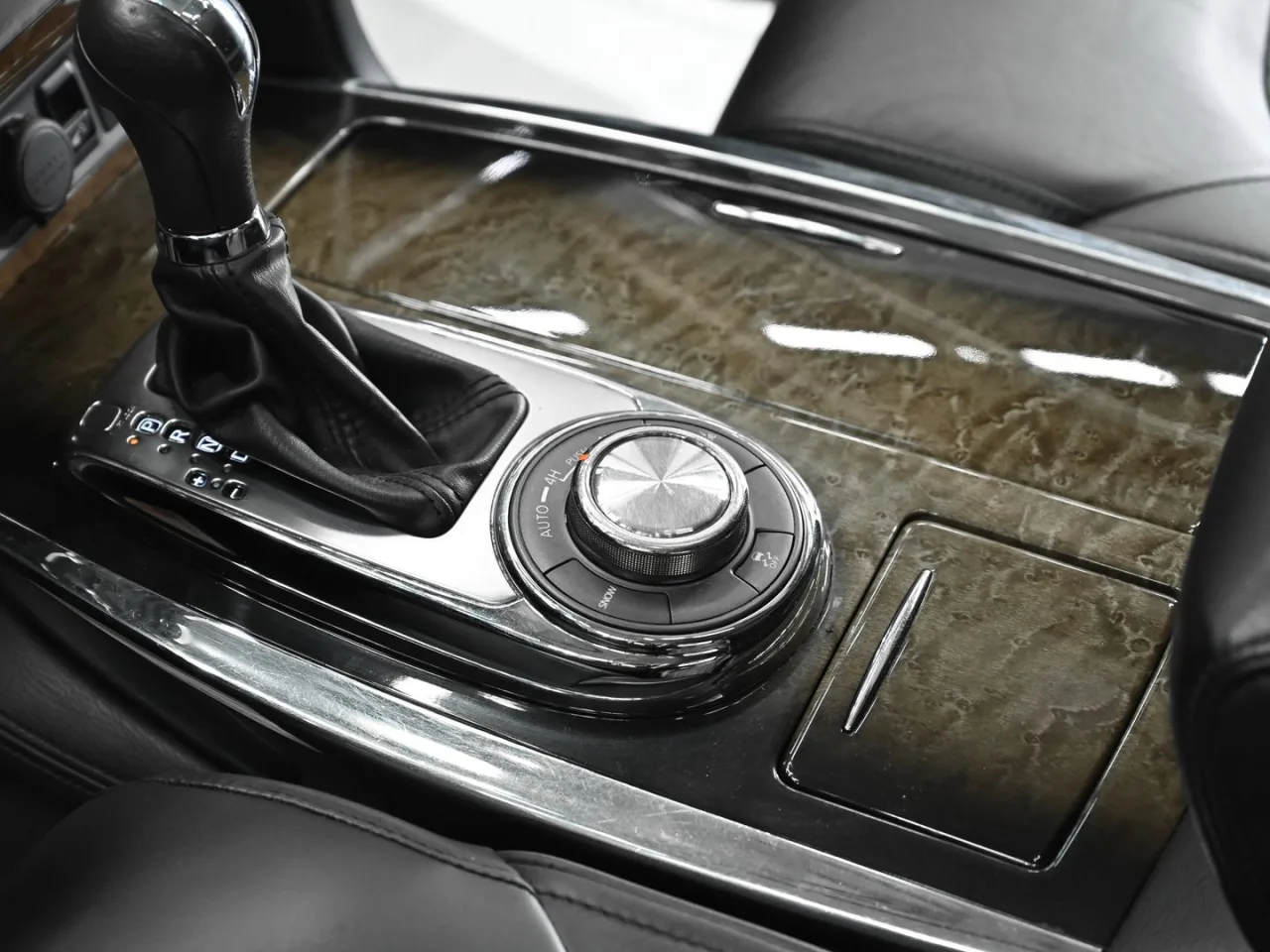 Infiniti QX80