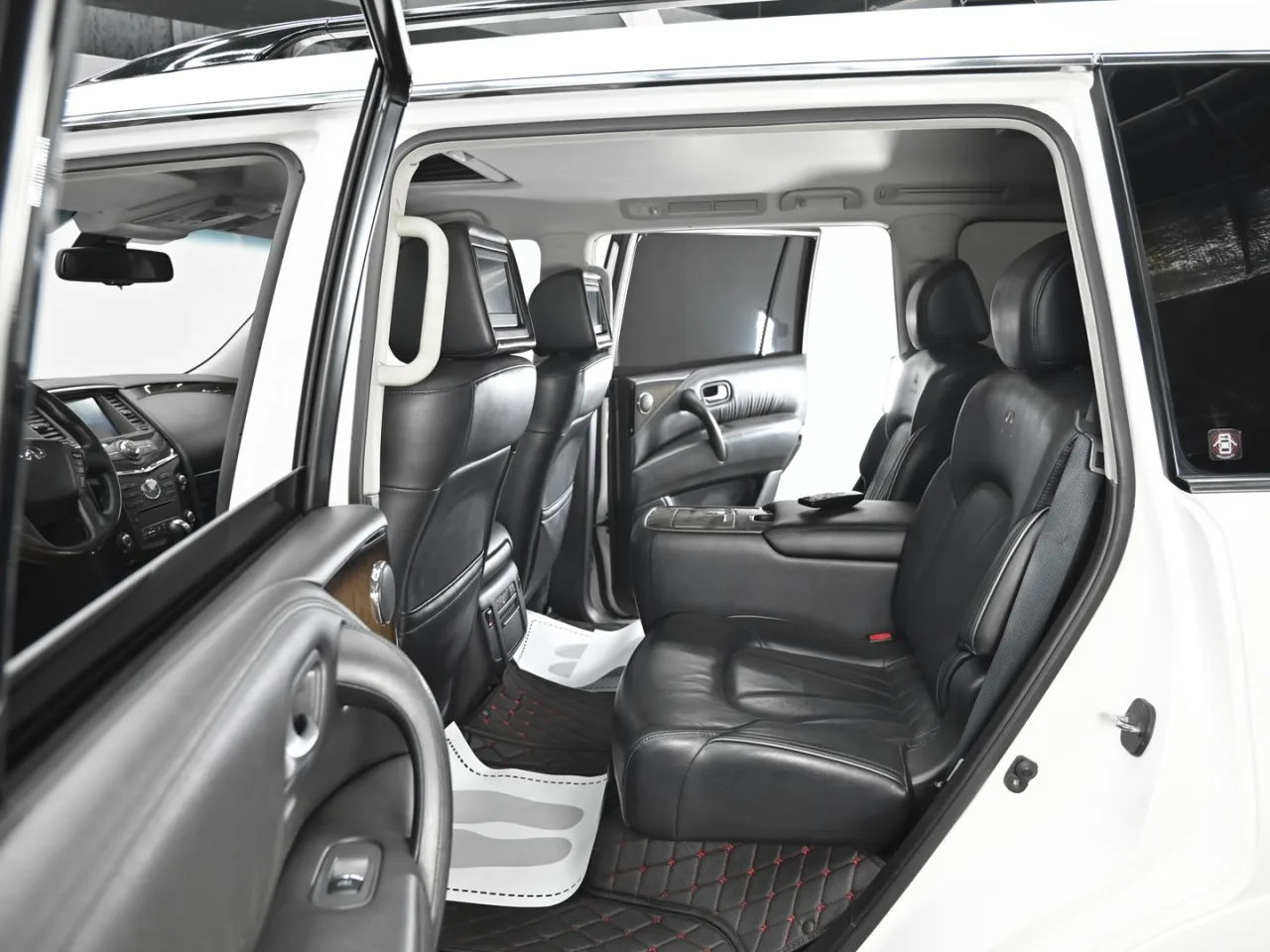 Infiniti QX80