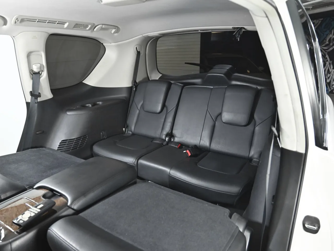 Infiniti QX80