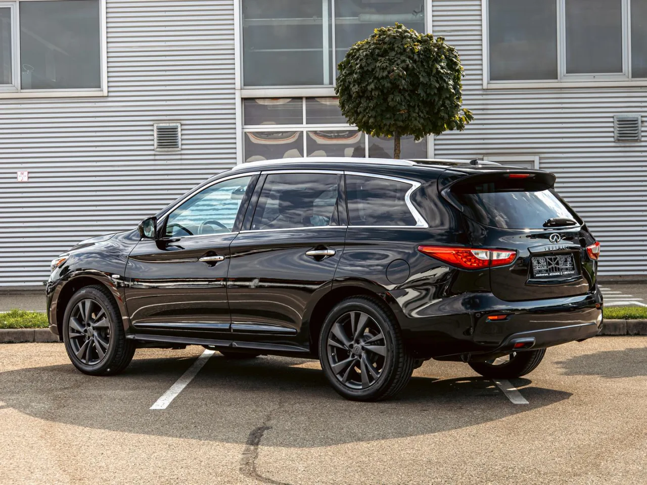 Infiniti JX