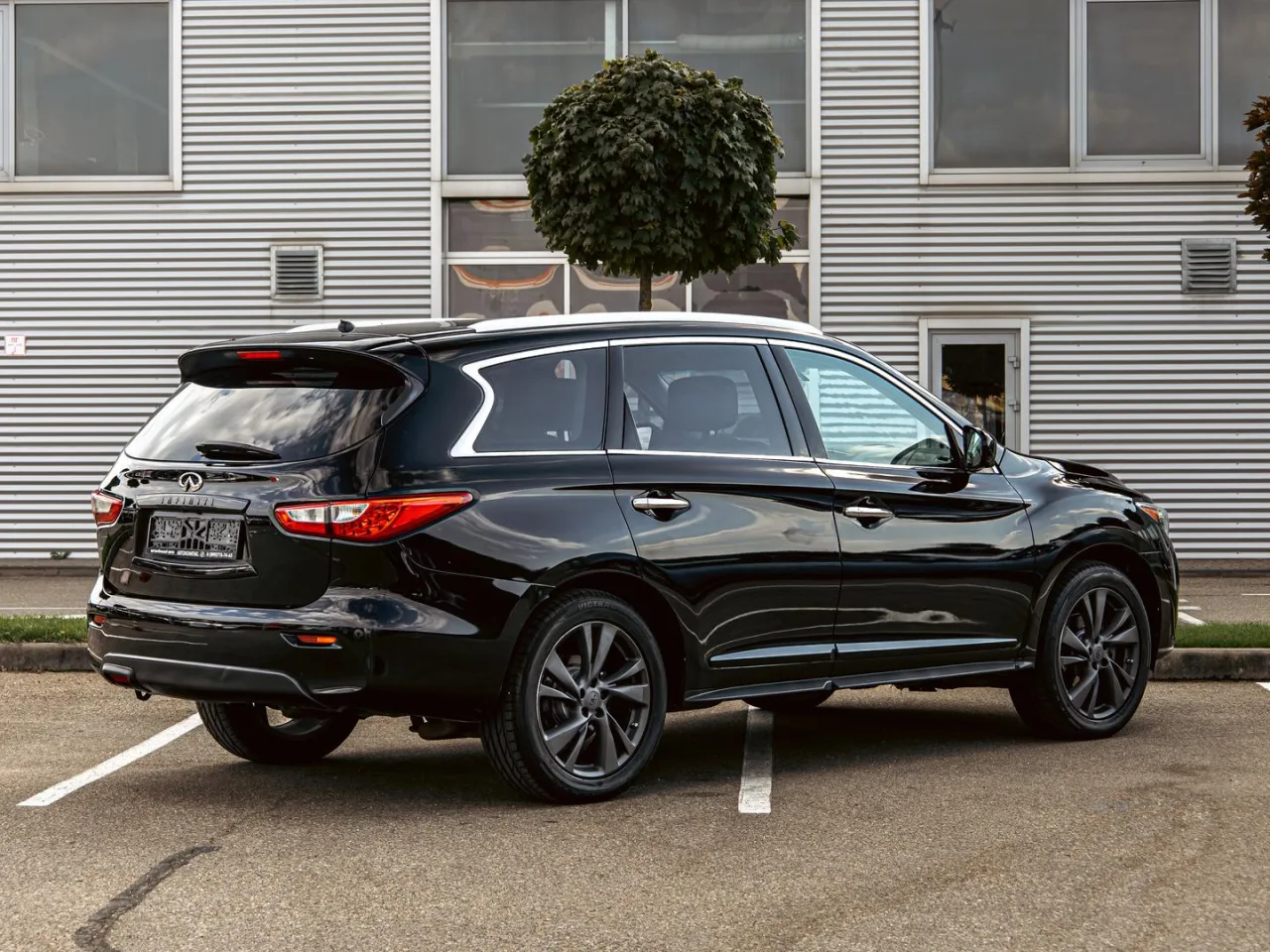 Infiniti JX