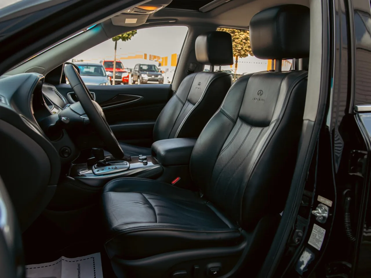 Infiniti JX