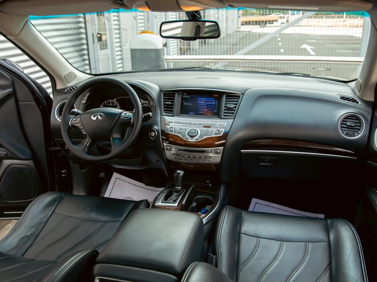 Infiniti JX